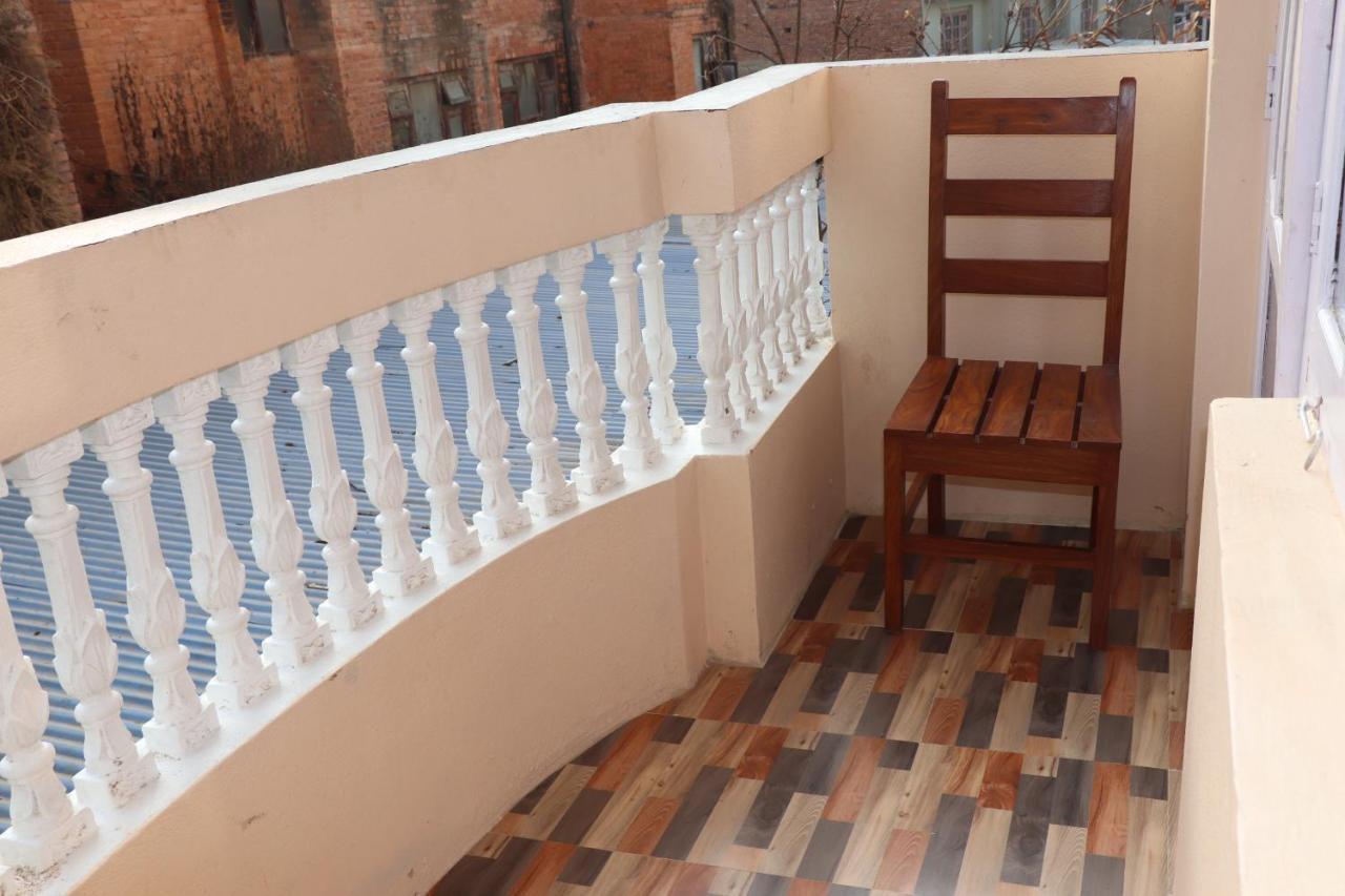 Hotel Chhimeki Kathmandu Exterior photo